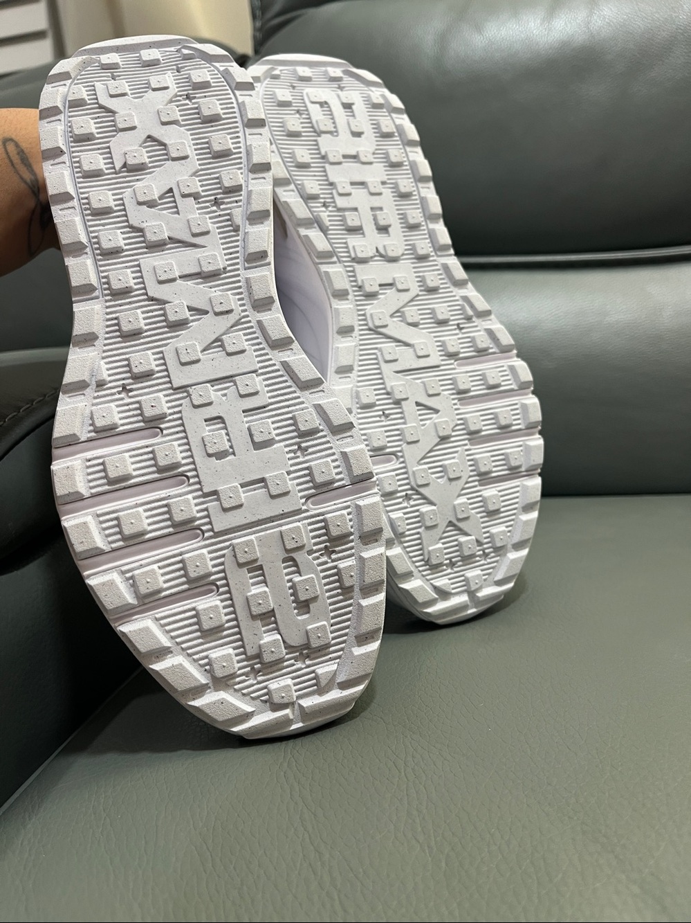 Nike Air Max woman’s White Sneakers with Black Swoosh Accent - Picture 4 of 5